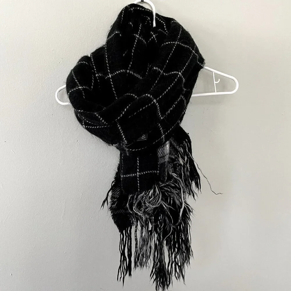 Steve Madden stay warm